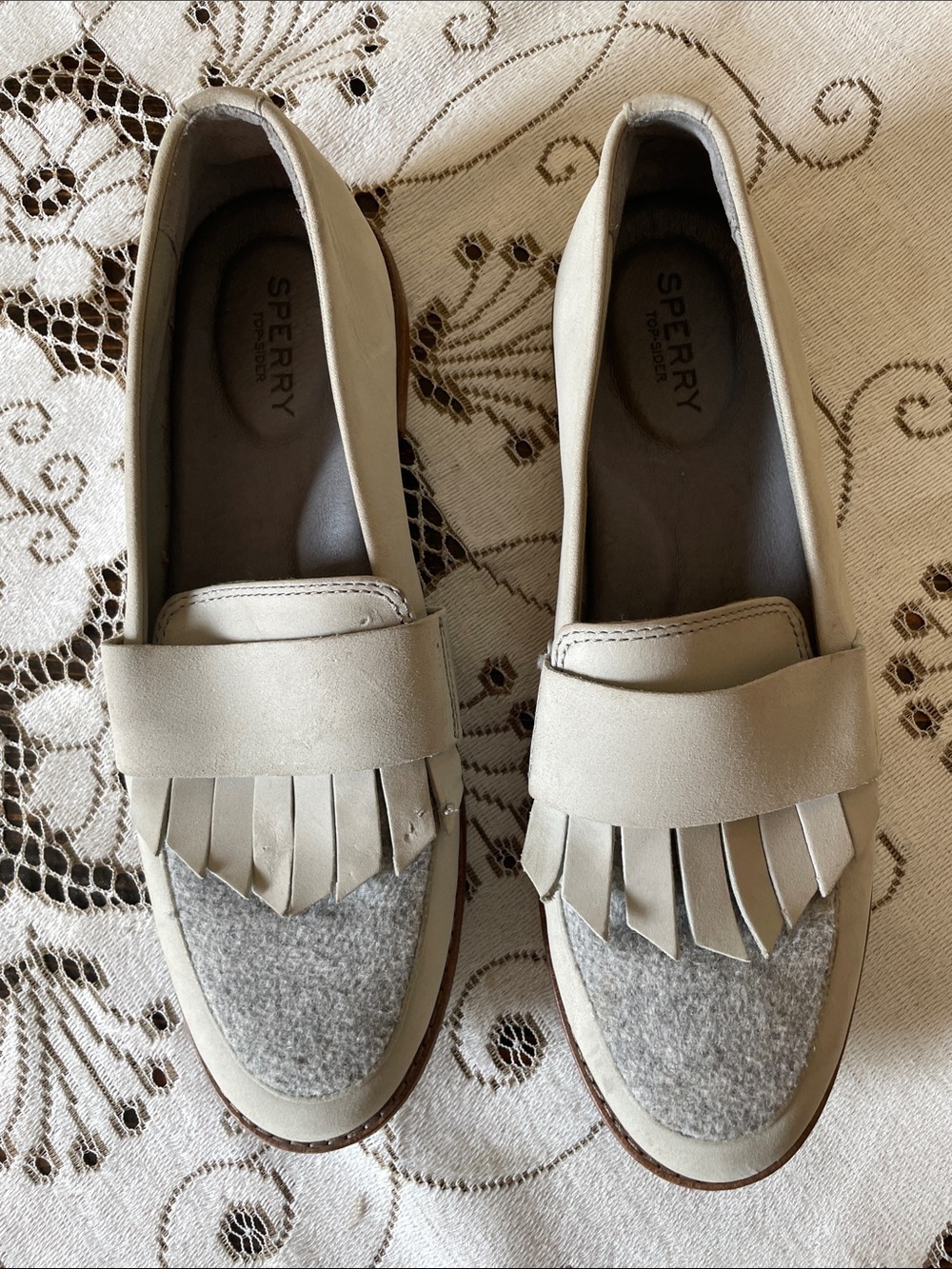 Sperry Seasport Wool Tassel Kiltie Light Gray Fringe Loafers